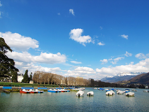 P3194105 (by plateaukao)