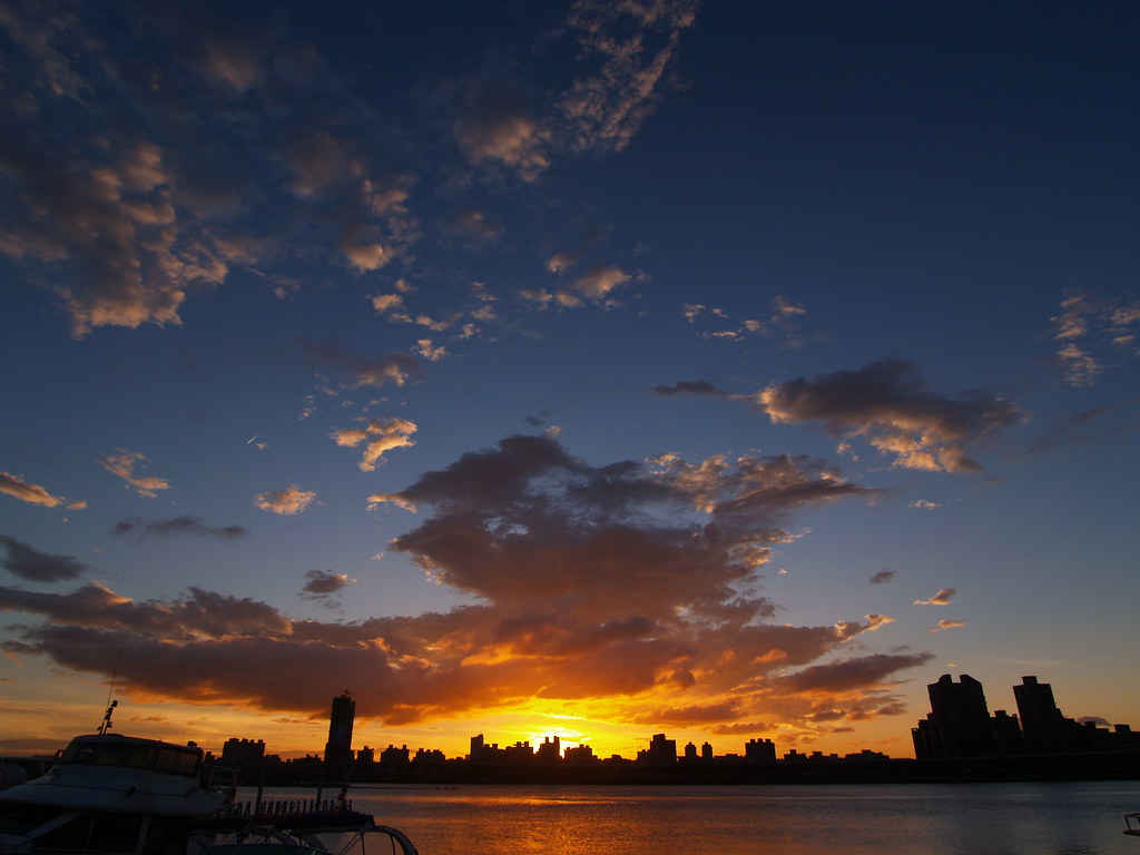 P9233084.JPG (by plateaukao)