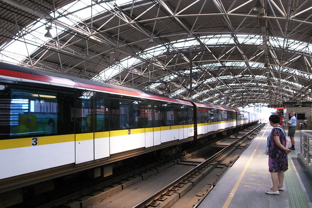 R8085022