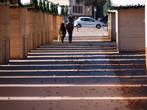PB265306 light and shadow (by plateaukao) PB265306 light and shadow (by plateaukao)